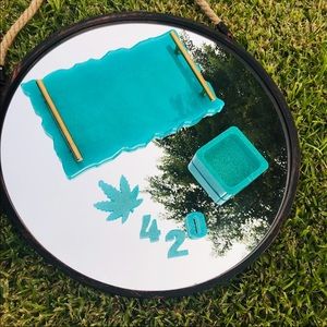 Rolling Tray with matching acc.